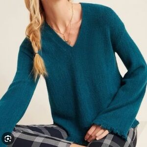 Antropologie Long Sleeved Fringe Knit Sweater Size XS